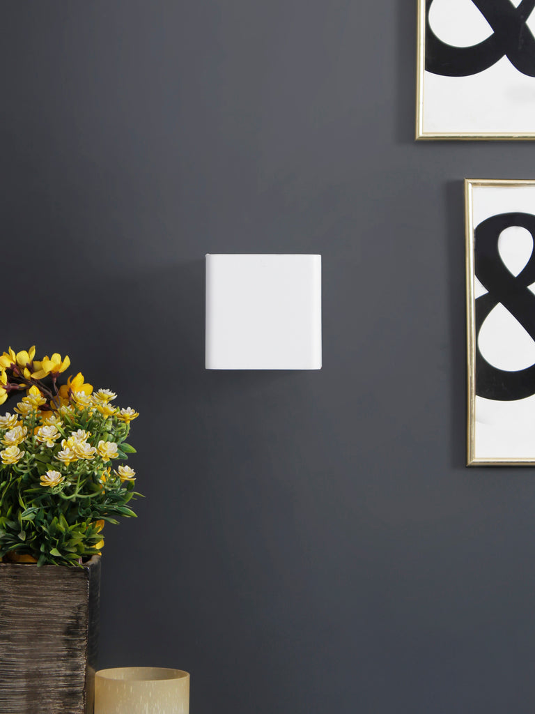 Elford LED Contemporary Wall Lamp| Buy LED Wall Lights Online India