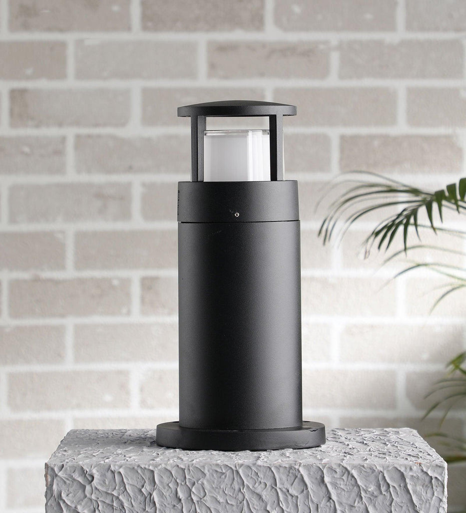 Buy Black Metal Outdoor Lighting Online in India. Outdoor LED Lighting