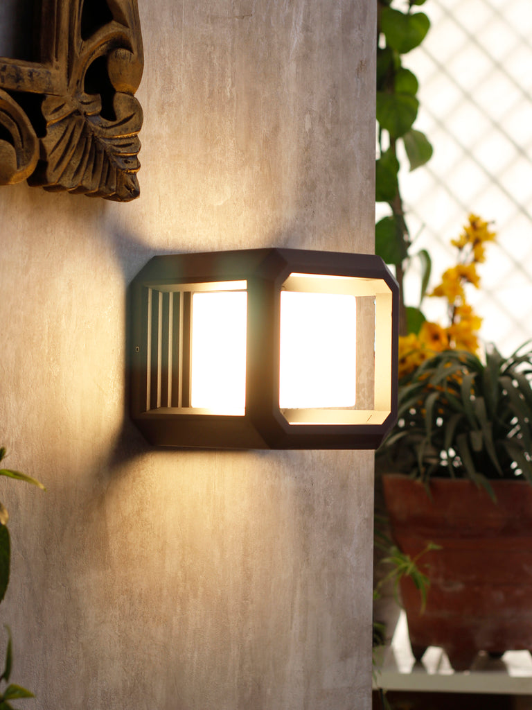 Porter LED Landscape Light | Buy LED Outdoor Lights Online India
