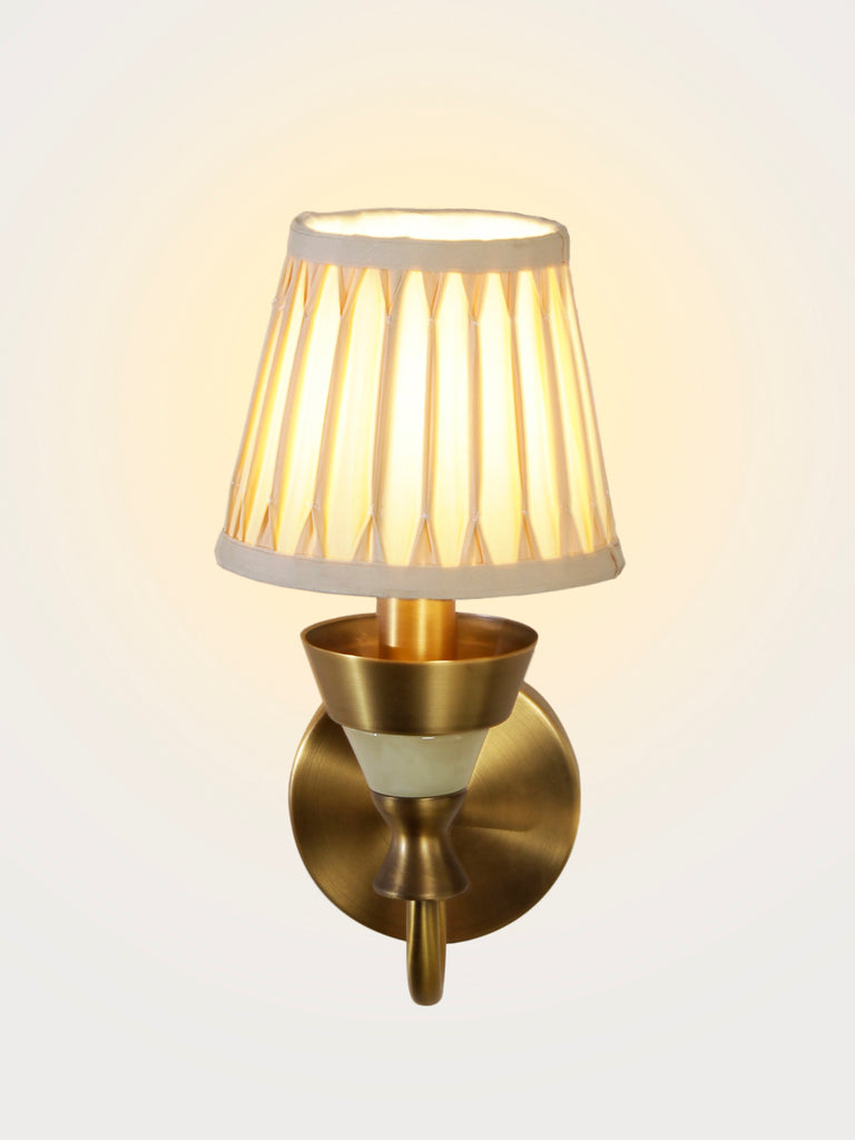 Sabel 1-Lamp Traditional Wall Lamp | Buy Luxury Wall Light Online India