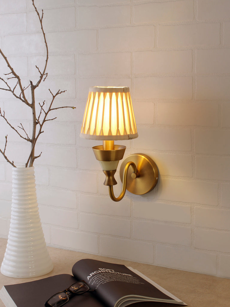 Sabel 1-Lamp Traditional Wall Lamp | Buy Luxury Wall Light Online India