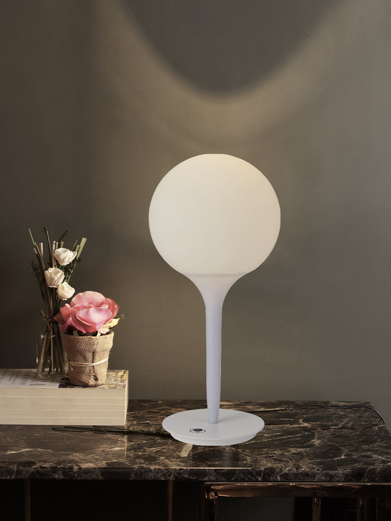 Globen White Table Lamp | Buy Modern Table Lamps Online India
