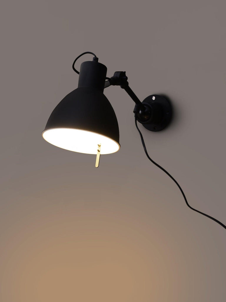 Hewitt | Buy Premium Wall Lights Online in India | Jainsons Emporio Lights